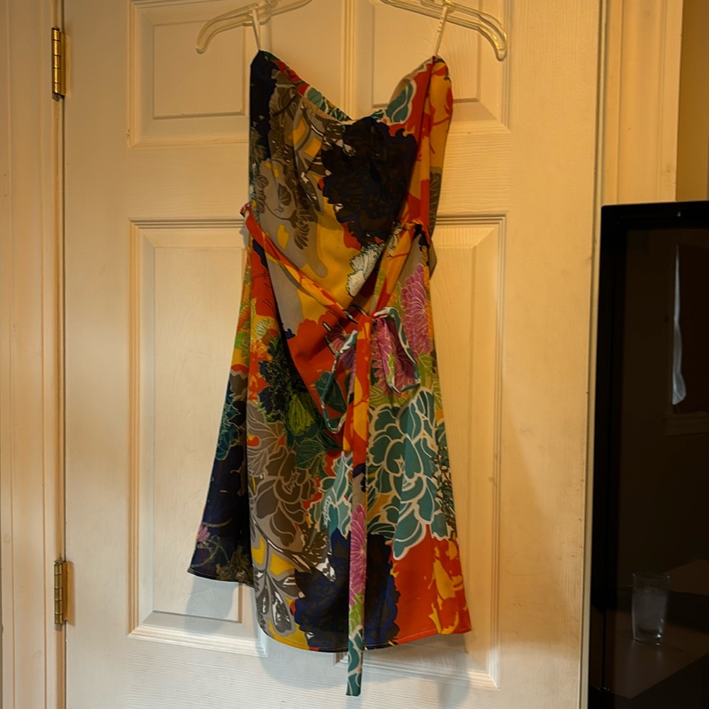 Glam multi color strapless dress S